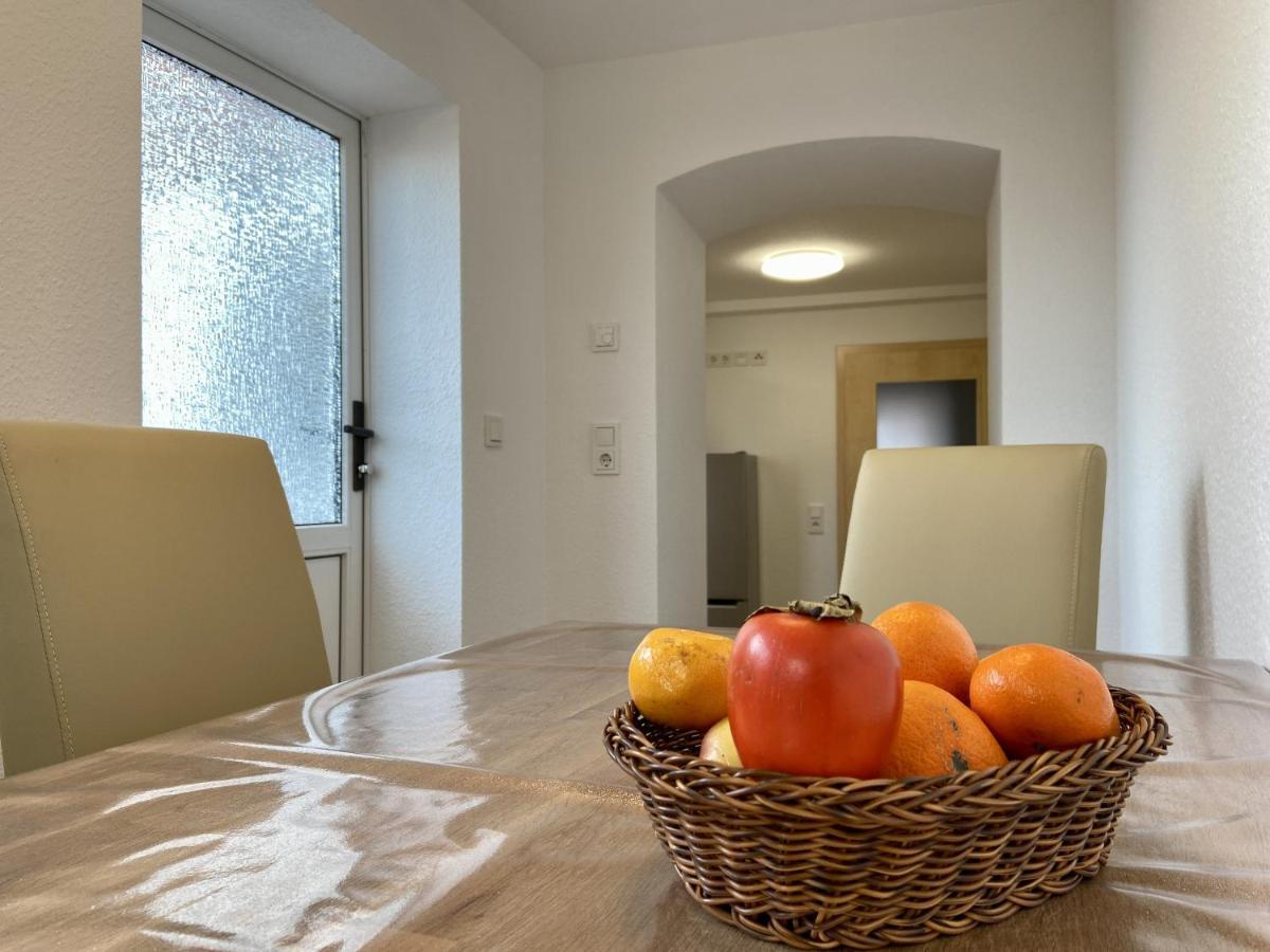 Ferienhaus Julian ทาเลอ ภายนอก รูปภาพ